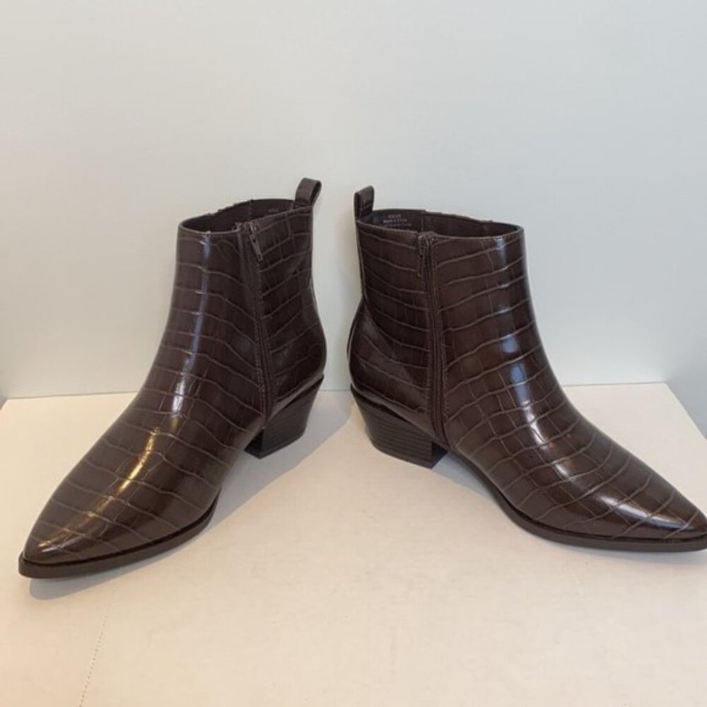 Addition Elle Women Brown Crocodile Embossed Faux Leather Ankle Boots Size 9W - Picture 5 of 13